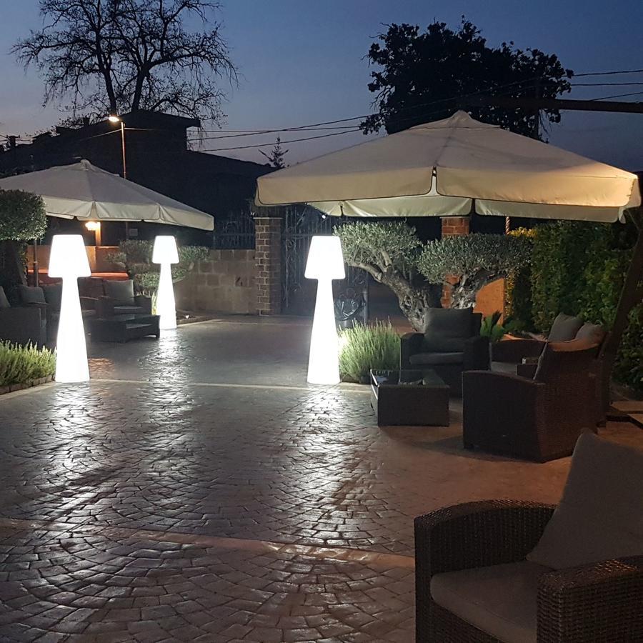 Hotel Il Dito E La Luna Рипа-Театина Экстерьер фото